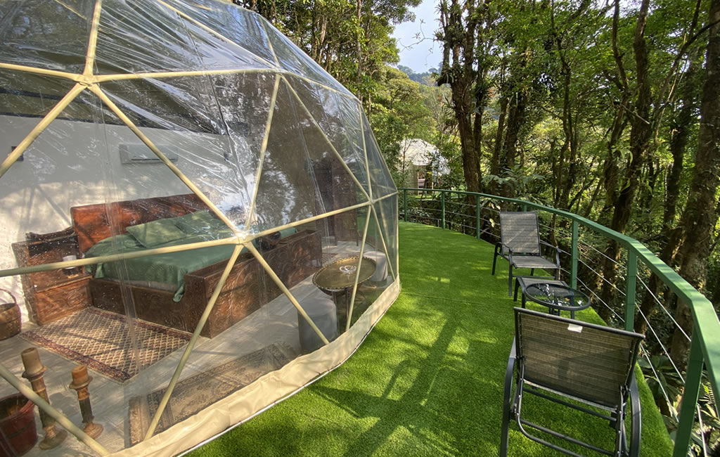 Honeymoon Tent with Terrace and Mountain View